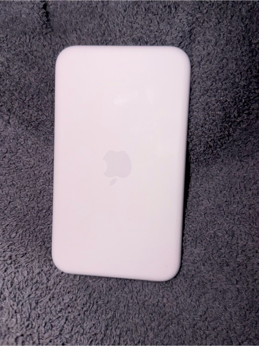 Apple Portable Power Bank - White Apple Logo